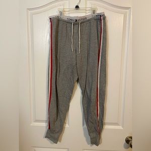 🖤 Tommy Hilfiger sweats